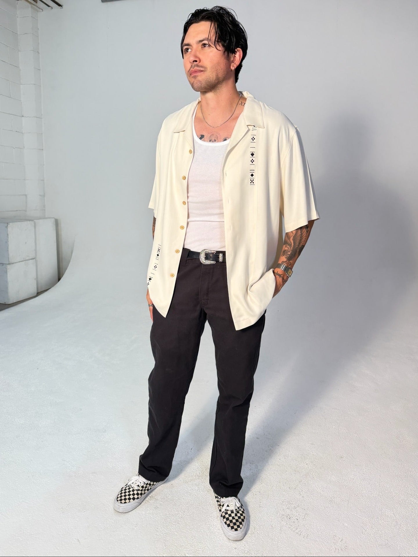 STRAIGHT DOWN BUTTON-UP